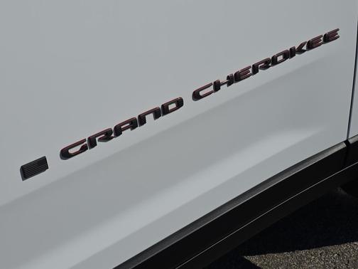 2022 Jeep Grand Cherokee Trailhawk