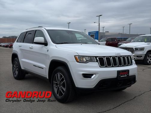 2020 Jeep Grand Cherokee Laredo