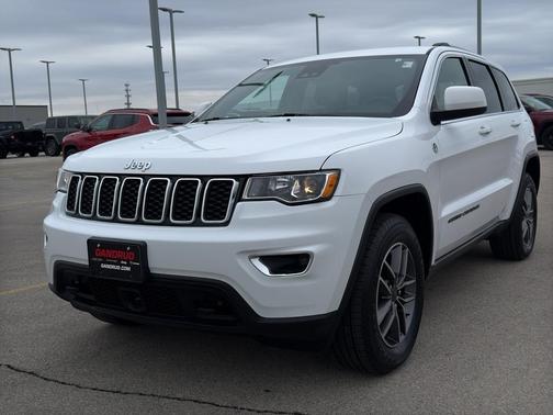 2020 Jeep Grand Cherokee Laredo