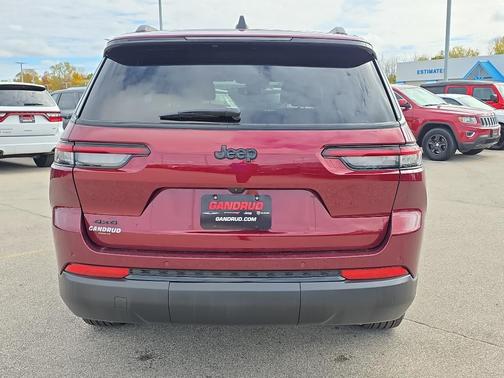 2024 Jeep Grand Cherokee L Laredo