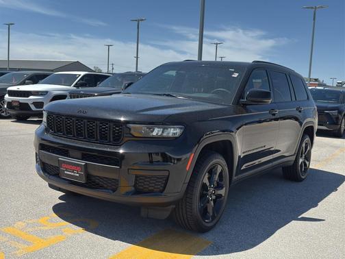 2023 Jeep Grand Cherokee L Laredo