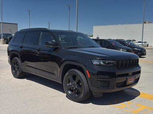 2023 Jeep Grand Cherokee L Laredo