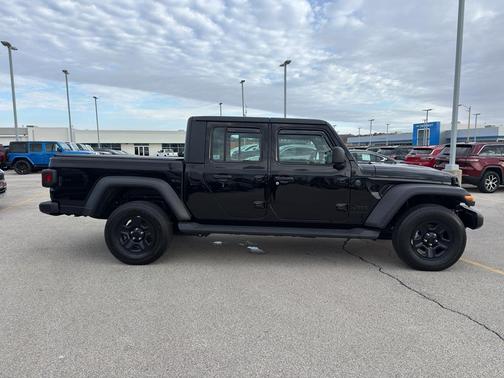 Black Clearcoat 2025 Jeep Gladiator Sport