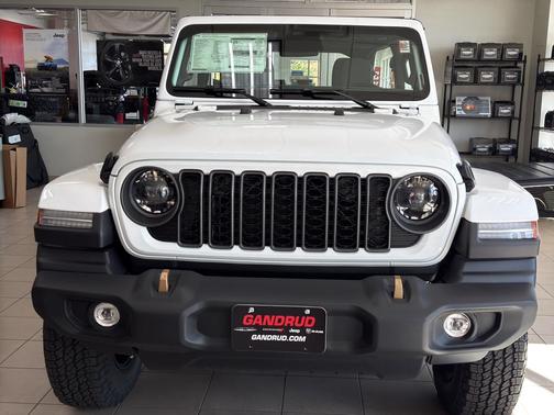 Bright White Clearcoat 2026 Jeep Wrangler Sport