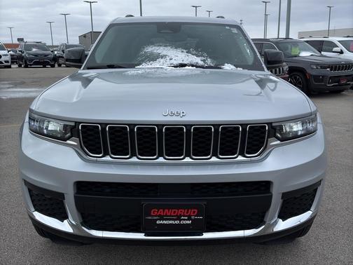 2022 Jeep Grand Cherokee L Laredo