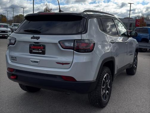 2024 Jeep Compass Trailhawk