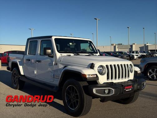 2023 Jeep Gladiator Overland
