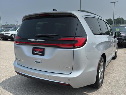 2023 Chrysler Pacifica Limited