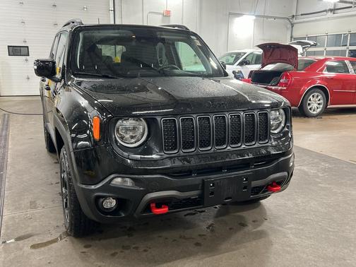 2023 Jeep Renegade Trailhawk