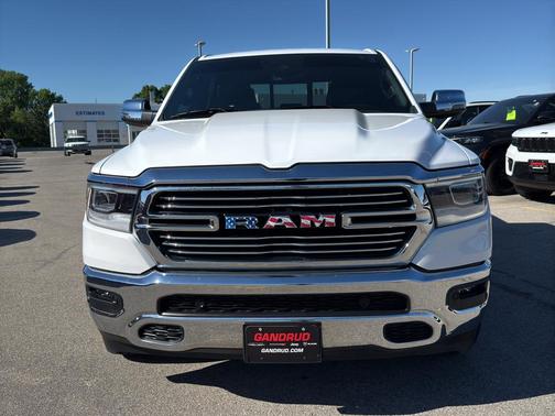 Bright White Clearcoat 2023 RAM 1500 Laramie