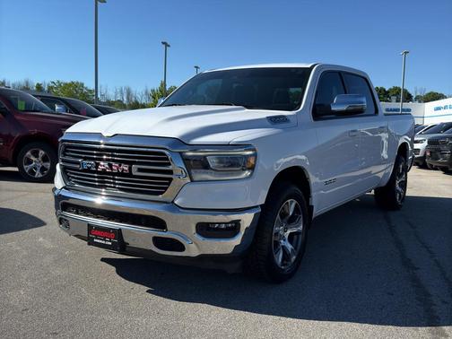 Bright White Clearcoat 2023 RAM 1500 Laramie