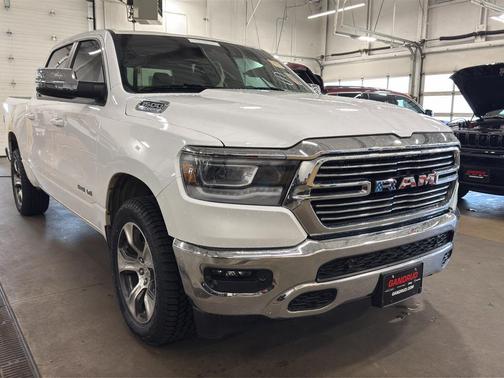 Bright White Clearcoat 2023 RAM 1500 Laramie