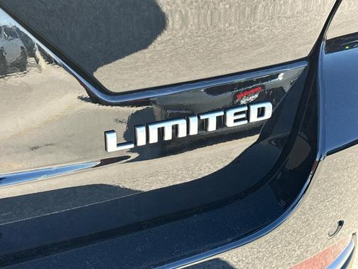 Diamond Black 2026 Jeep Grand Cherokee Limited