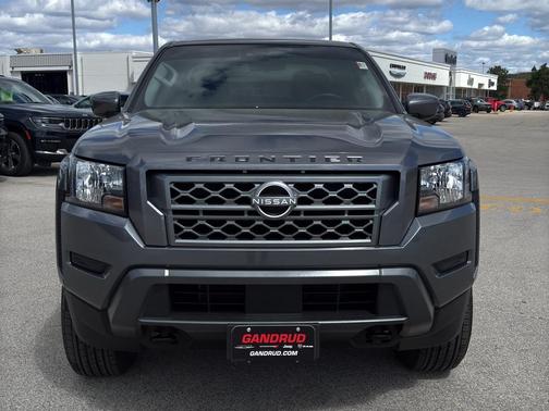 Gun Metallic 2023 Nissan Frontier SV