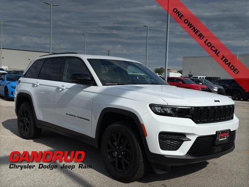 2025 Jeep Grand Cherokee Laredo