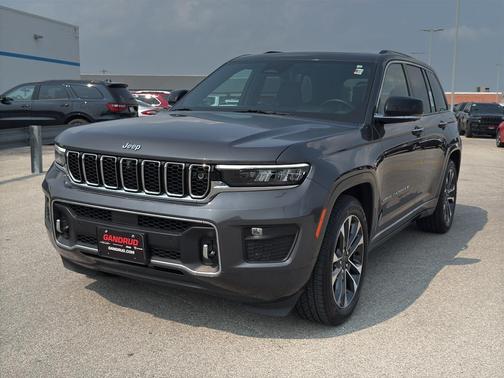 2022 Jeep Grand Cherokee Overland
