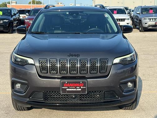 2023 Jeep Cherokee Altitude Lux