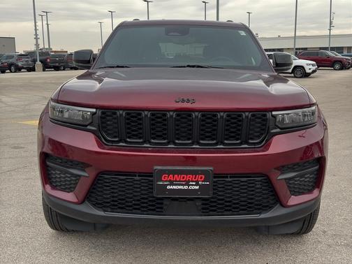 2024 Jeep Grand Cherokee Laredo