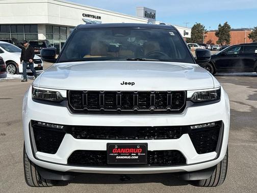 2026 Jeep Grand Cherokee Summit