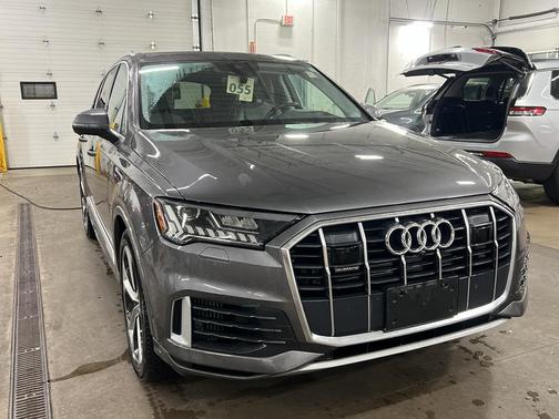 2021 Audi Q7 55 Prestige