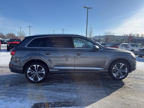 2021 Audi Q7 55 Prestige