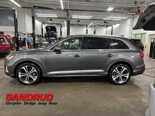 2021 Audi Q7 55 Prestige