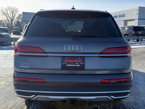 2021 Audi Q7 55 Prestige