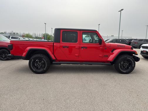 2024 Jeep Gladiator Sport
