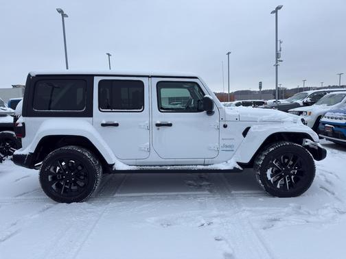 2022 Jeep Wrangler Unlimited 4xe Sahara