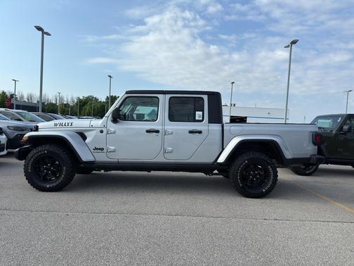 2022 Jeep Gladiator Sport