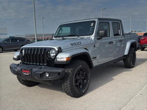 2022 Jeep Gladiator Sport