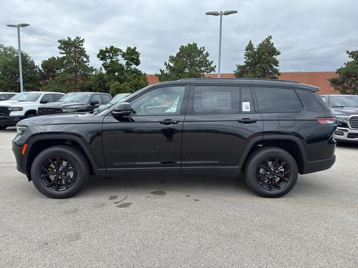 2025 Jeep Grand Cherokee L Laredo
