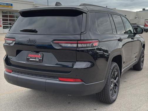 2025 Jeep Grand Cherokee L Laredo