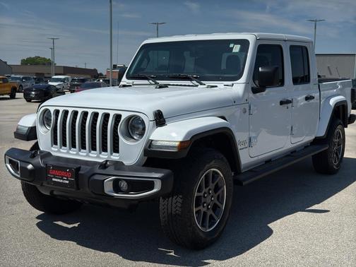 2023 Jeep Gladiator Overland