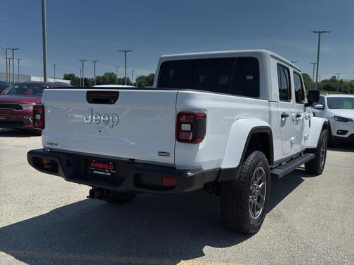2023 Jeep Gladiator Overland