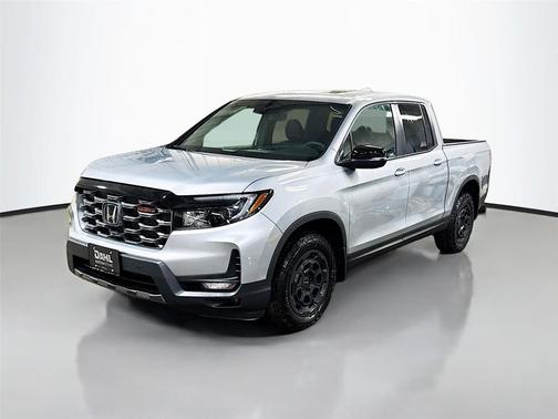 Solar Silver Metallic 2026 Honda Ridgeline TrailSport+