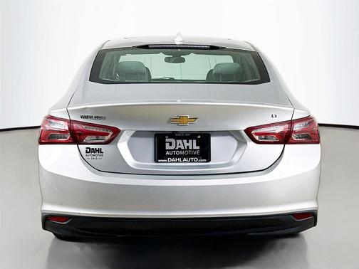 2022 Chevrolet Malibu FWD LT