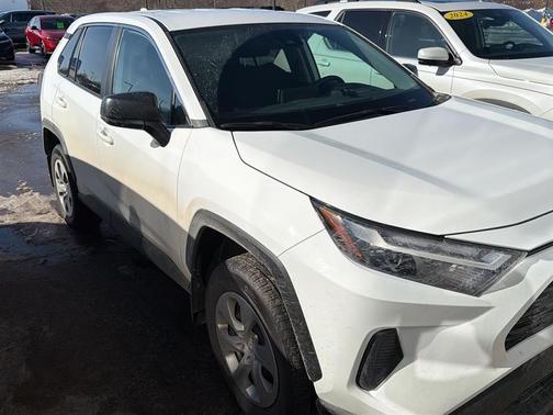 2023 Toyota RAV4 LE