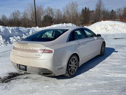 2016 Lincoln MKZ Base