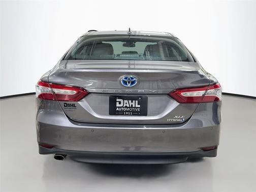 2018 Toyota Camry Hybrid LE