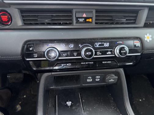 2024 Honda Pilot Touring 8-Passenger