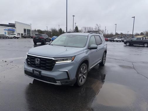 2024 Honda Pilot Touring 8-Passenger