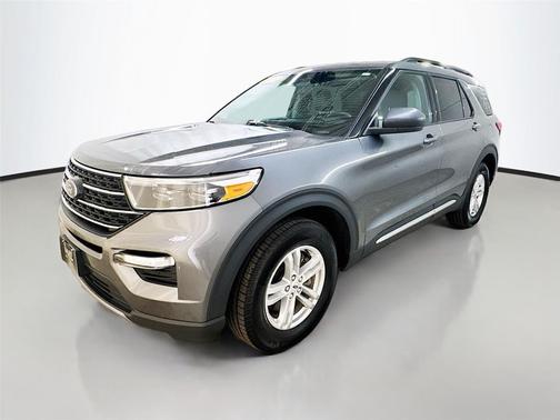 Carbonized Gray Metallic 2023 Ford Explorer XLT
