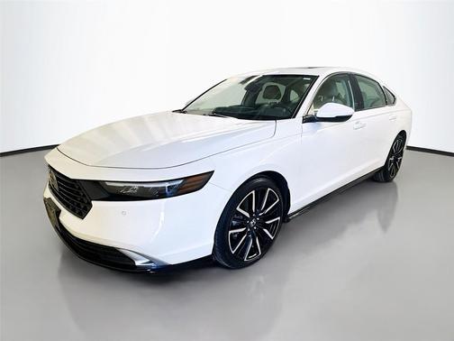 Platinum White Pearl 2024 Honda Accord Hybrid Touring