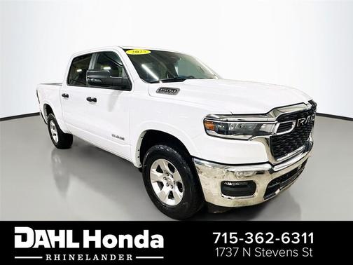 Bright White Clearcoat 2025 RAM 1500 Big Horn/Lone Star