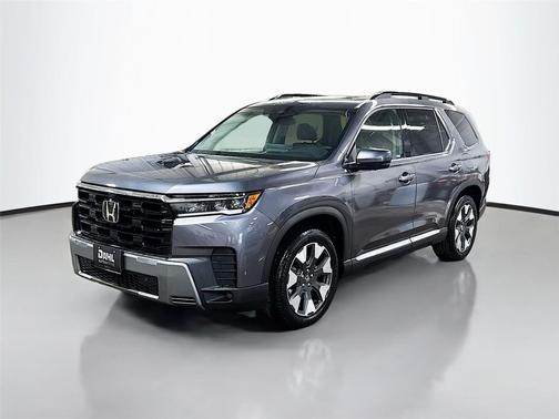 Modern Steel Metallic 2026 Honda Pilot Touring 8-Passenger