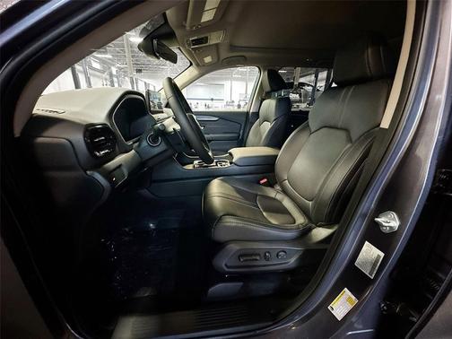 Modern Steel Metallic 2026 Honda Pilot Touring 8-Passenger