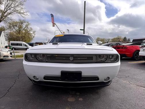 2012 Dodge Challenger SXT