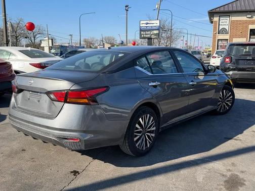 2025 Nissan Altima SV FWD