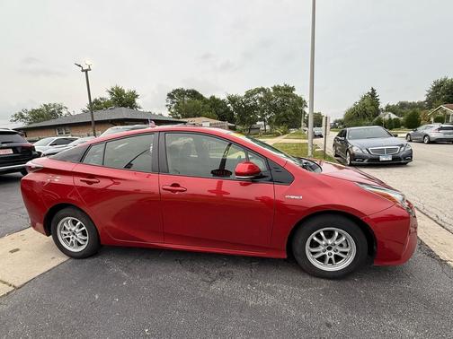 2018 Toyota Prius Three Touring